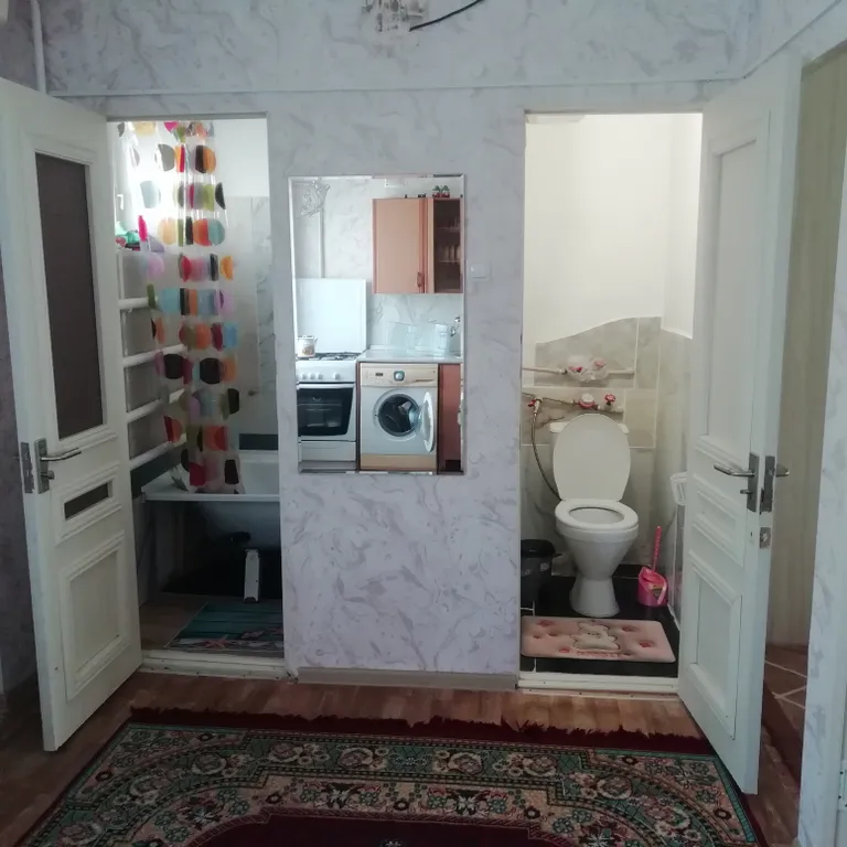 Простая квартира, дом у моря