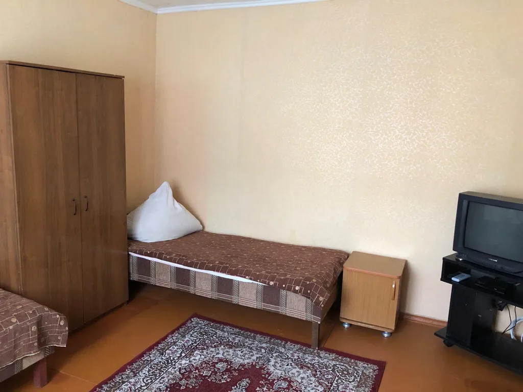 Уютная комната для троих человек с кондиционером