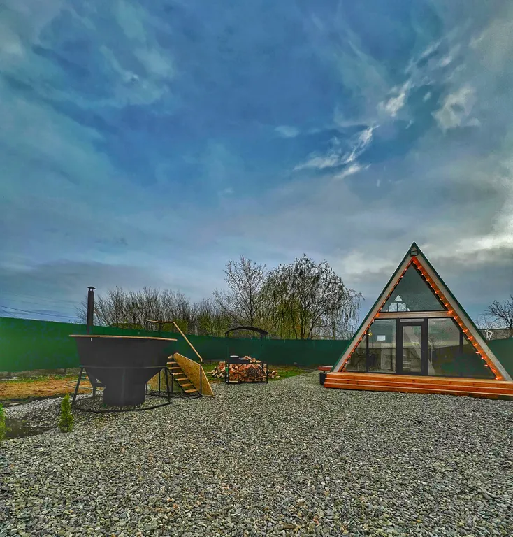 Треугольный дом мечты