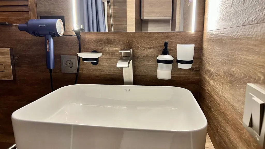 Стильная дизайнерская квартира в центре города