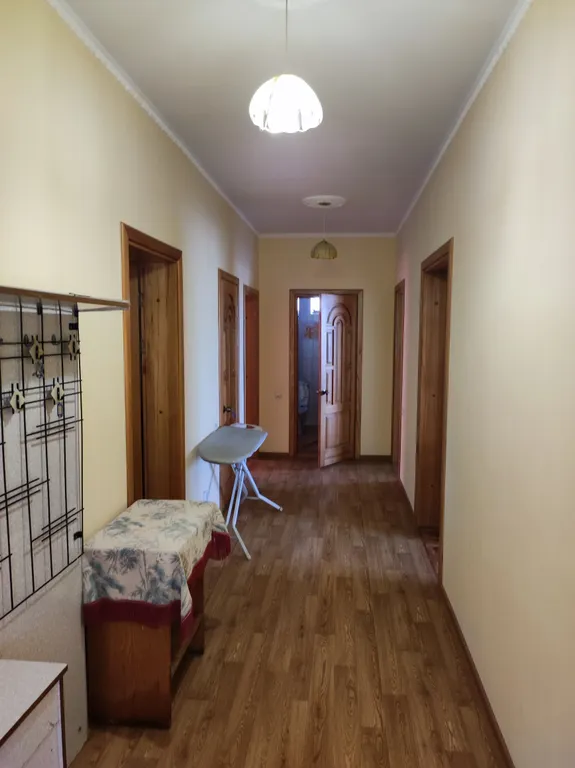 Этаж в уютном доме с видом на Цветник