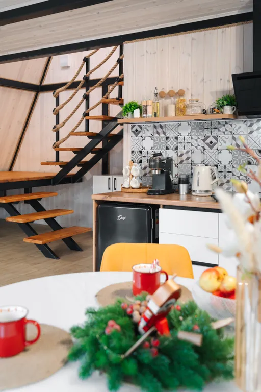 Villa Roma Телецкое-большой панорамный афрэйм1 с видом на горы и озеро