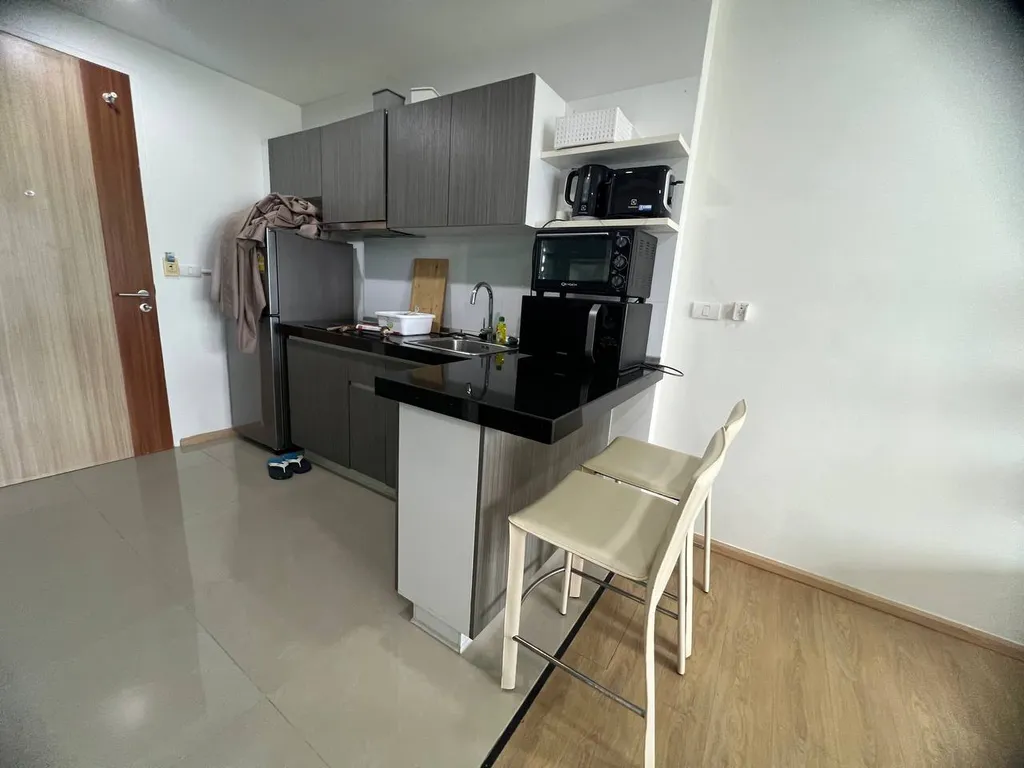 Студия после ремонта с удивительным видом с 8 этажа в центре Каты