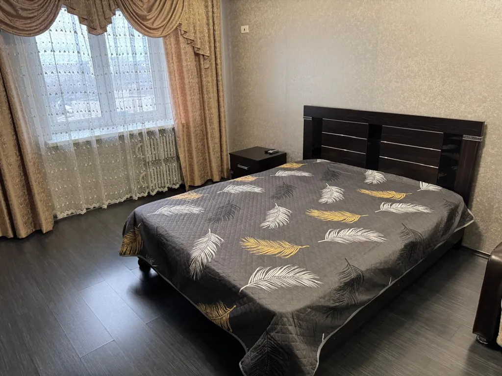 Квартира в центре города, напротив ЖД вокзала, рядом Цирк