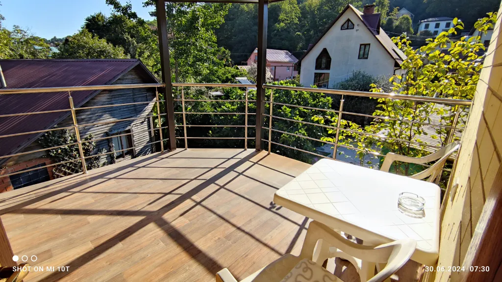 Коттедж Домик у реки — Сочи