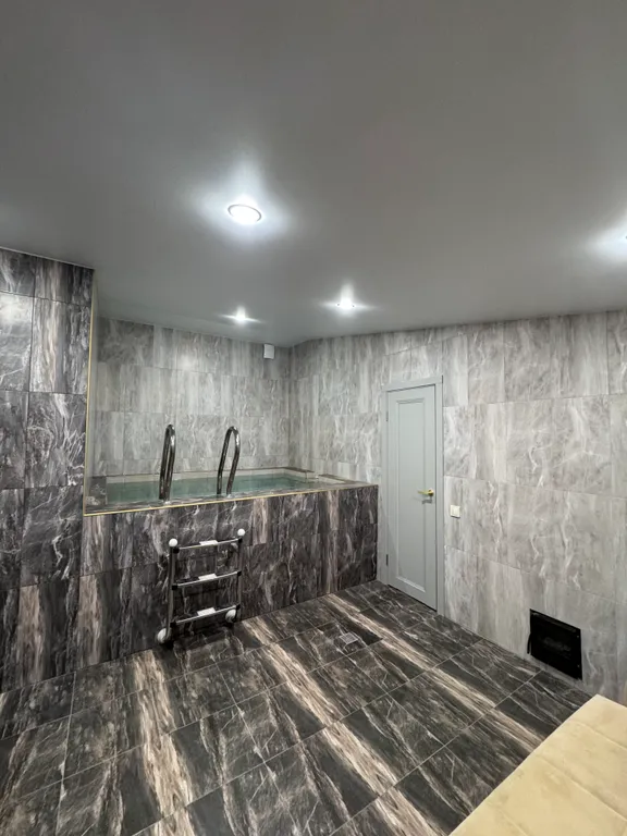 Дом Барнхаус Тихая сосна с баней и бассейном