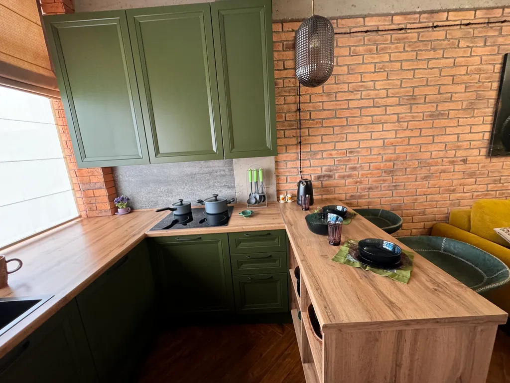 Шикарная квартира в лофт стиле, недалеко от моря со всеми удобствами