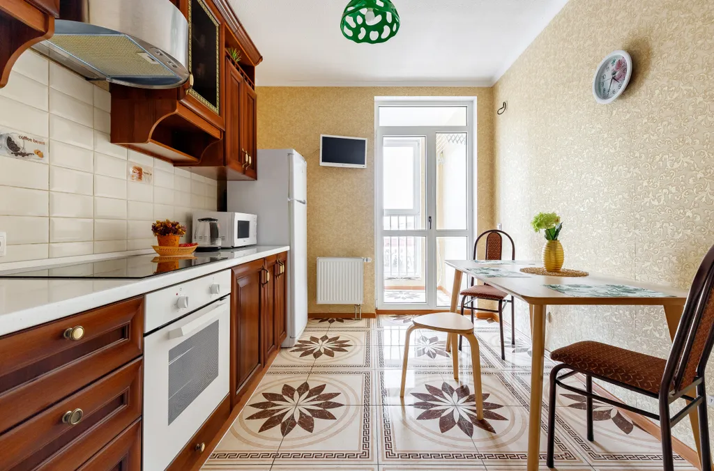 Просторная 2 комнатная квартира в центре