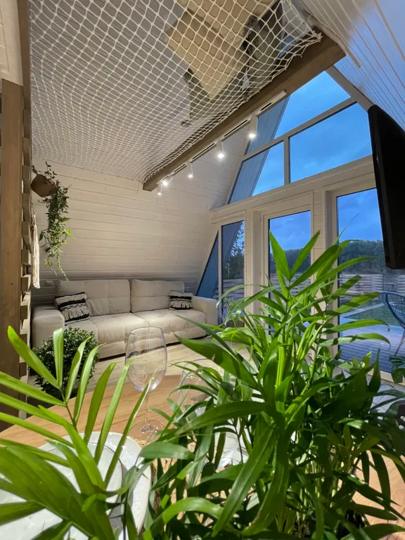 Коттедж Уютный треугольный дом с банным чаном на берегу Клязьмы — Павловский Посад