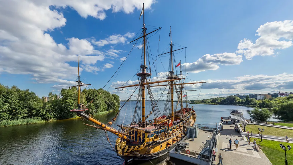 Квартира на набережной