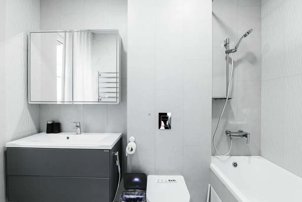 Коттедж Вилла с горячим бассейном для большой компании — Высокое