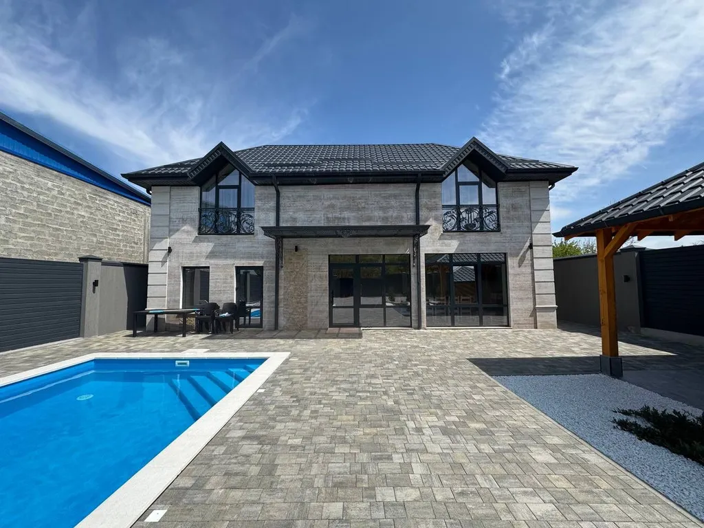 Вилла Времена года