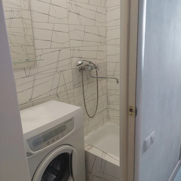 Уютная комната возле самого большого торгового центра в городе