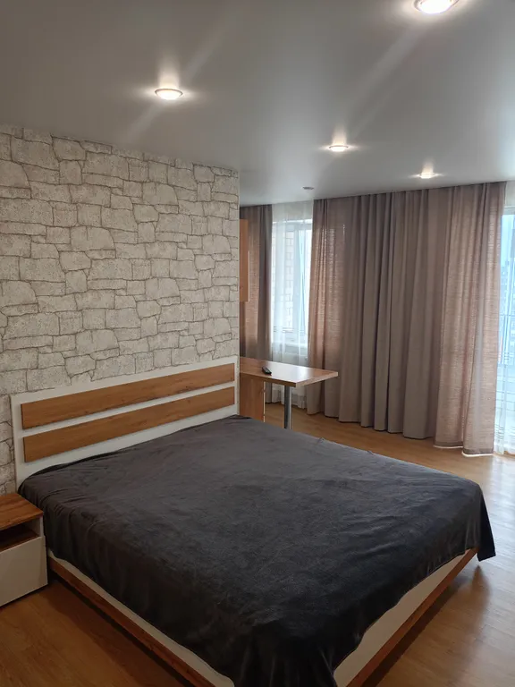 Уютная студия в Новокомарова