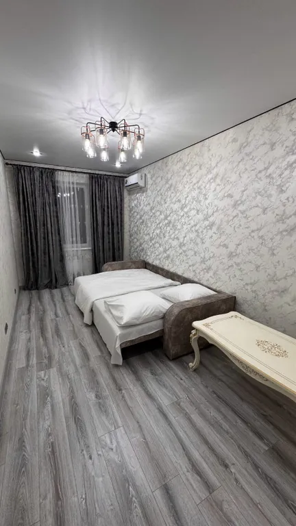 Комфортная новая квартира близко к трассе М4 — аренда посуточно в Батайск