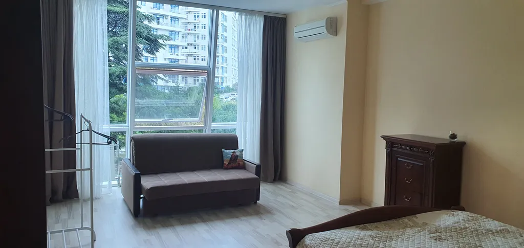 Уютная квартира с бассейном недалеко от моря