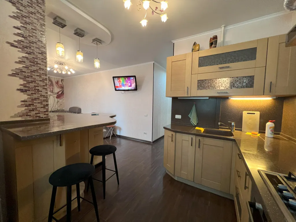 Красивая квартира на набережной