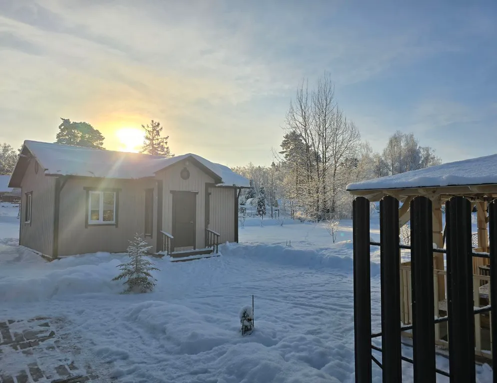Коттедж Загородный дом для семейного отдыха — Плодовое