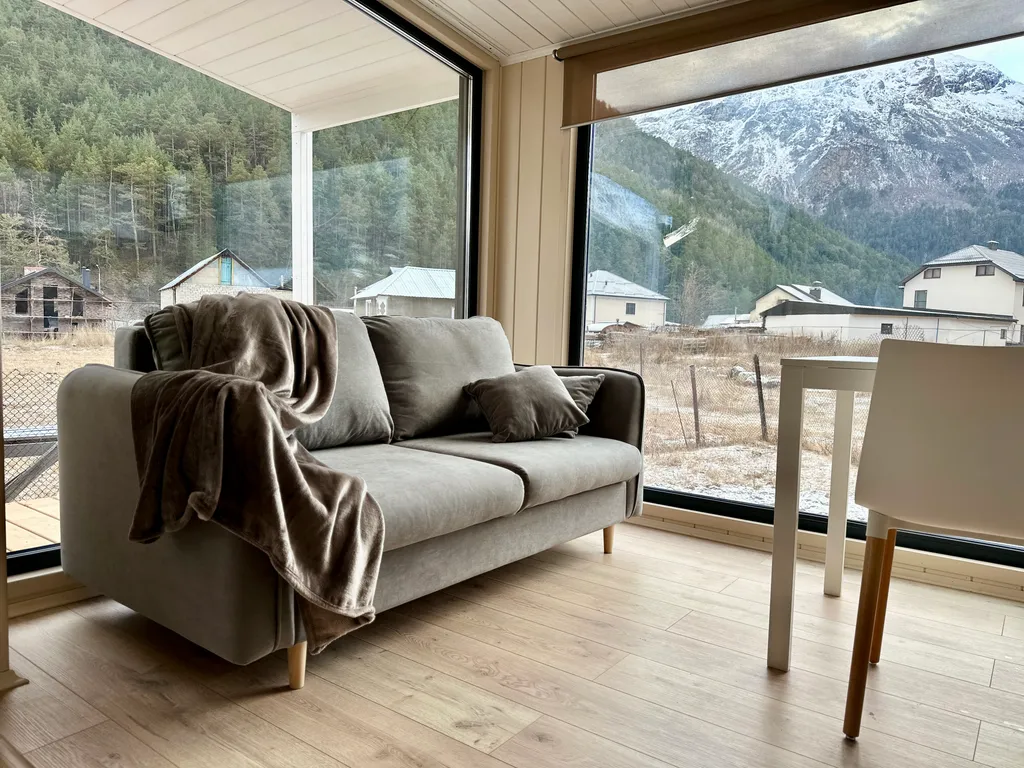 Домик на Эльбрусе