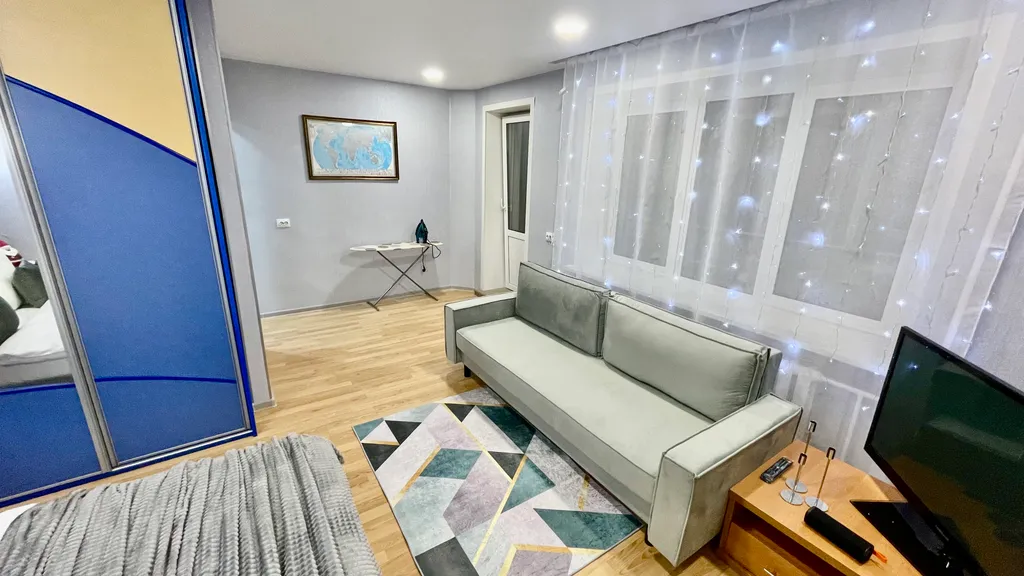 Хорошая, уютная квартира с очень удобным расположением