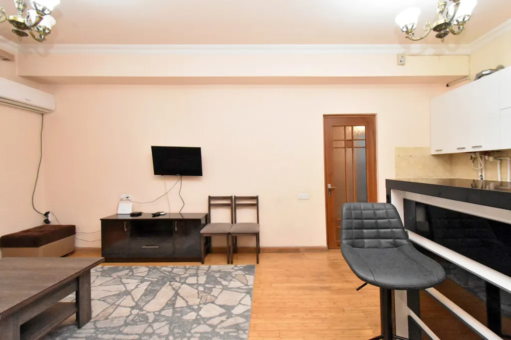 Уютная квартира с евроремонтом в центре города