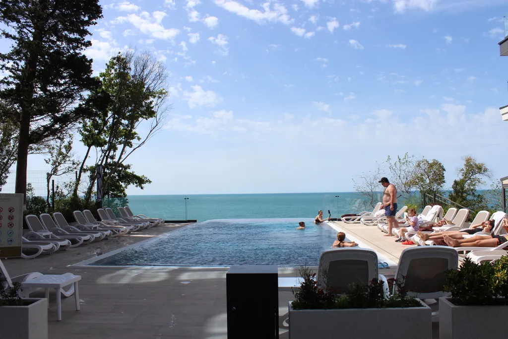 Квартира Квартира Элитный отдых на первой линии с видом на море: 'Лучезарный Резорт 4' — Кучук-Дере