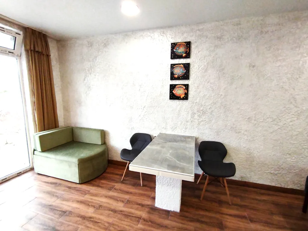 Отдельный современный домик на своём участке