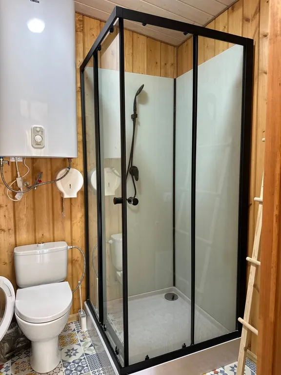 Коттедж НОРДЛИ+БРИМЭНС. Пространство для компании: два дома в лесу у реки — Горячий Ключ