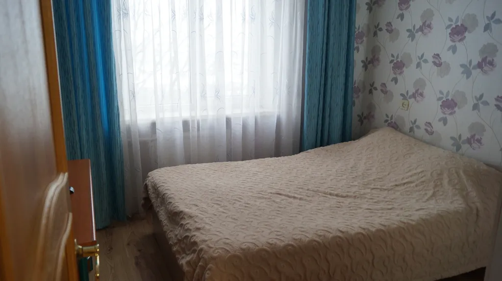 3-комнатная Квартира — аренда посуточно в Псков