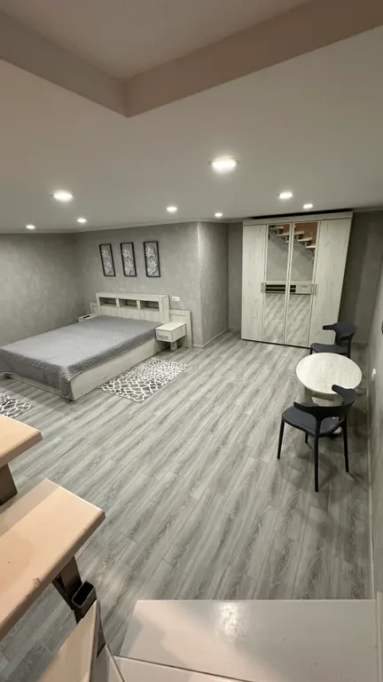 Двухуровневая квартира в центре города