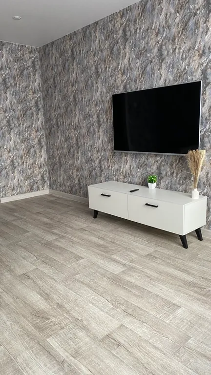 Просторная квартира в 4 микрорайоне — аренда посуточно в Елабуга