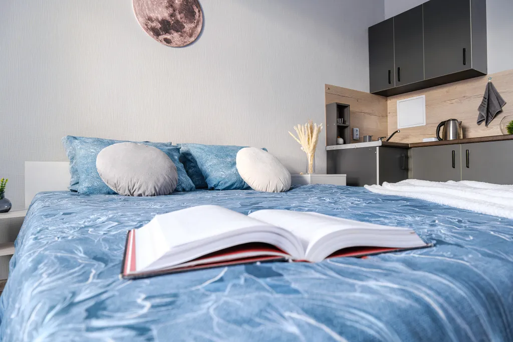 Бюджетная студия со свежим ремонтом в новом доме