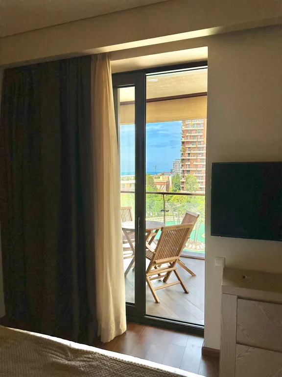 Элитные апартаменты с бассейном в Dreamland Oasis