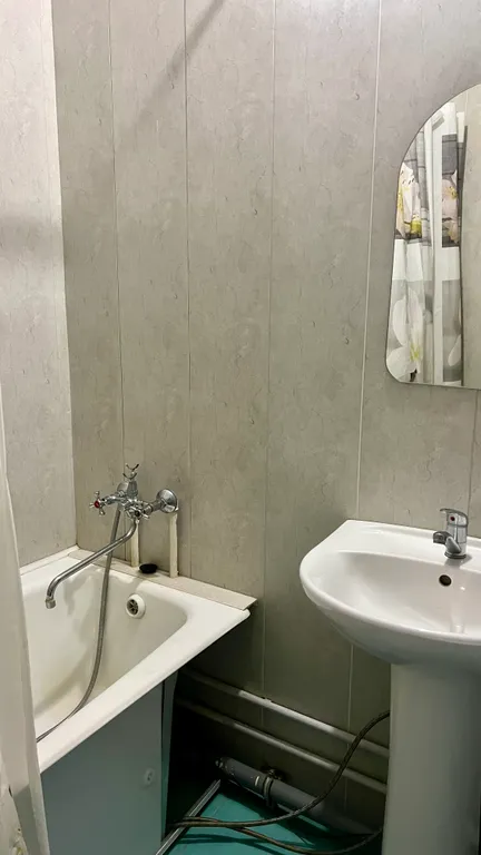 1-комнатная квартира, 2 кровати, напротив Планеты