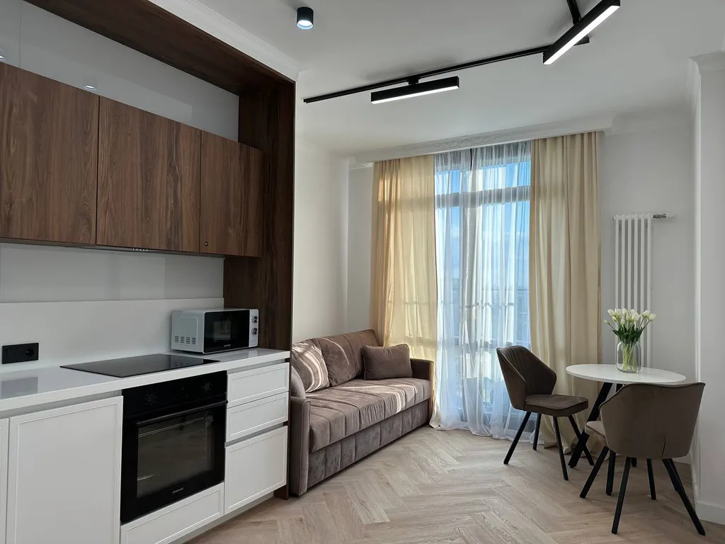 ДзенХоум Характер