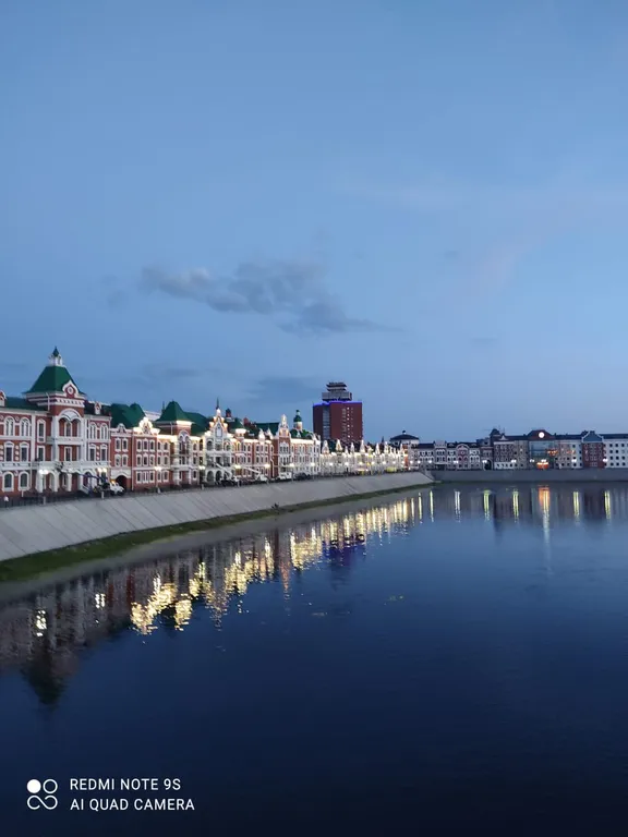 Уютная квартира с wi fi в самом центре города с видом на набережную