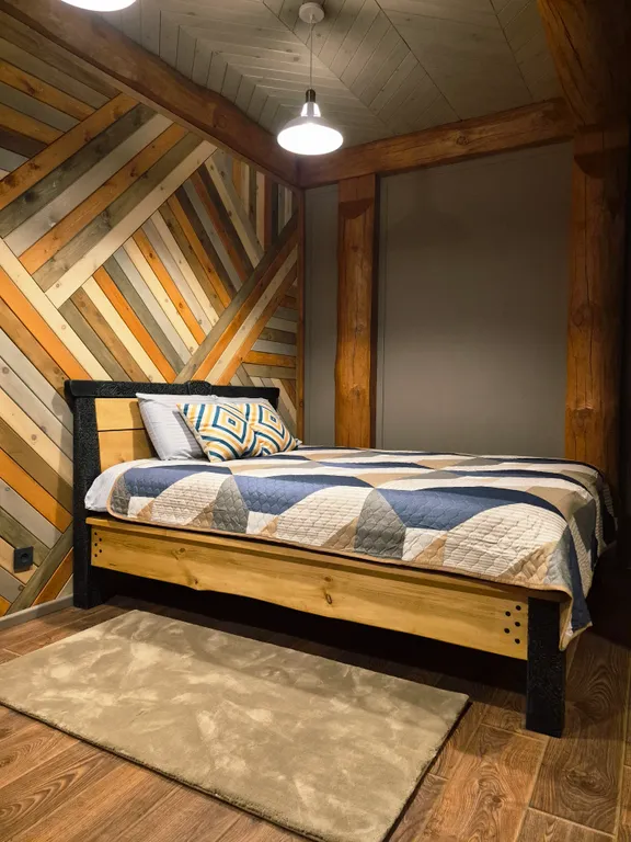 Домик KEDRA в Шерегеше с видом на лес и горы