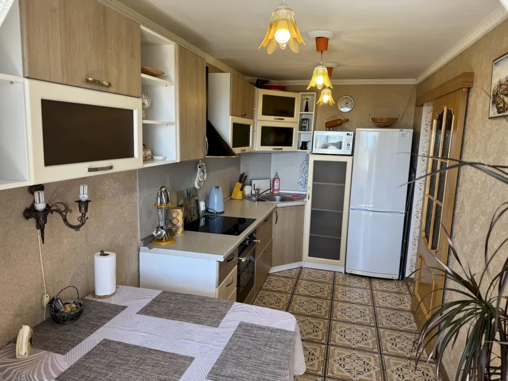 Квартира 2хкомнатная квартира 9 мин до пляжа, балкон, вид на море - Толстый мыс — Геленджик