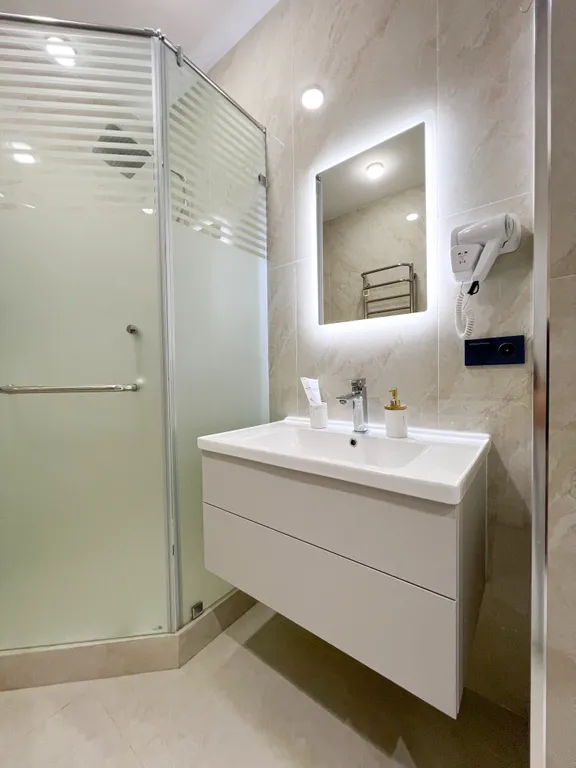 2-я квартира в центре Mirabad Avenue — 8 этаж