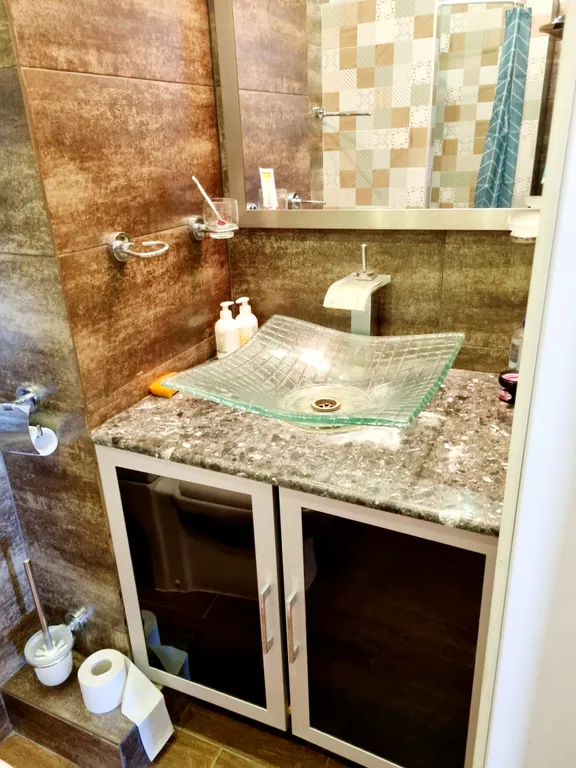 Квартира с большой террасой, видом на море, велосипедами и сапбордами