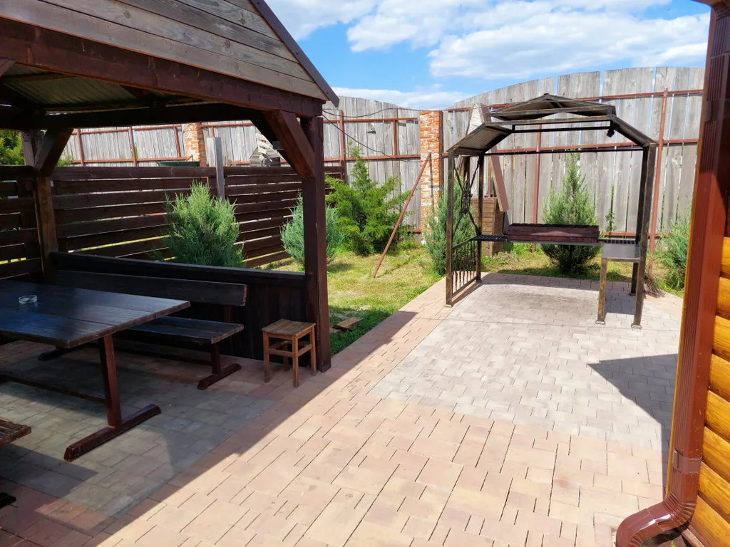 Коттедж с камином