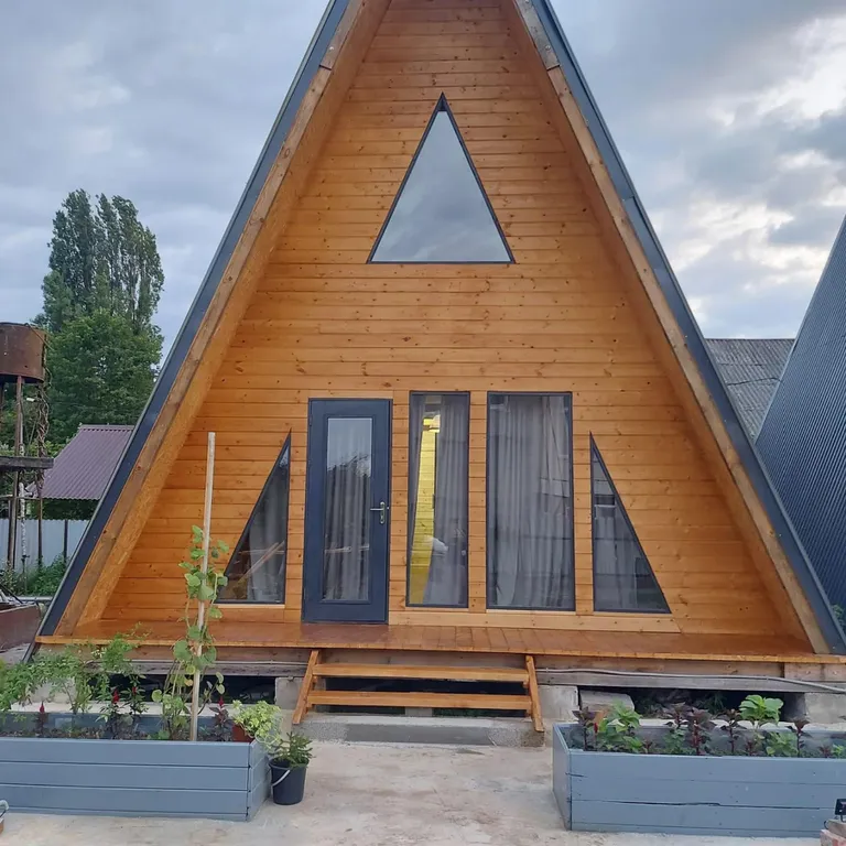 2-этажный деревянный коттедж — аренда посуточно в Агудзера