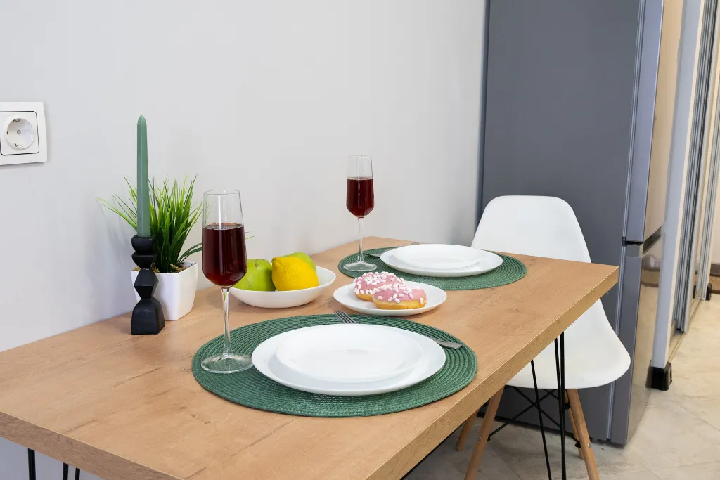 Студия на метро Прокшино