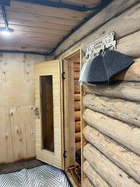 Дом у ручья