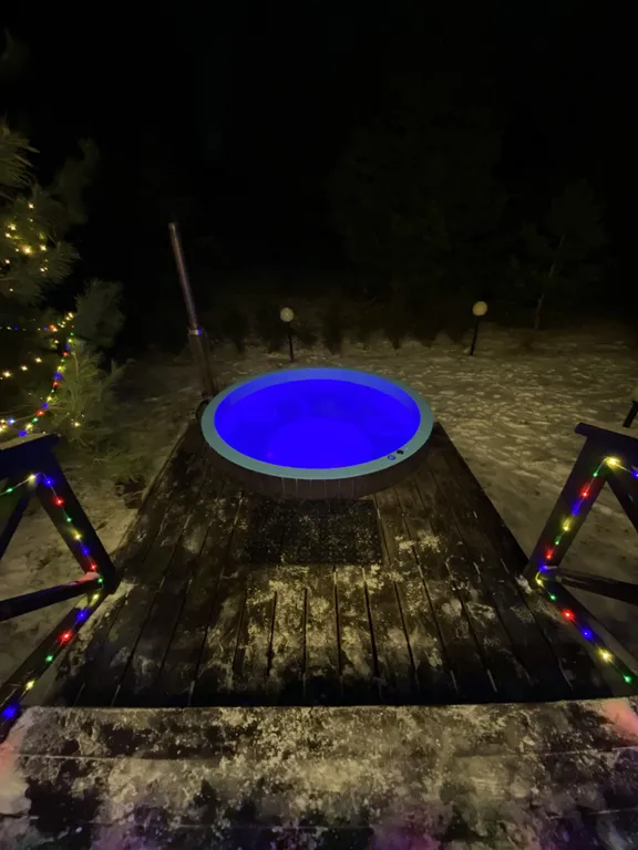 Романтический отдых в доме на границе с лесом