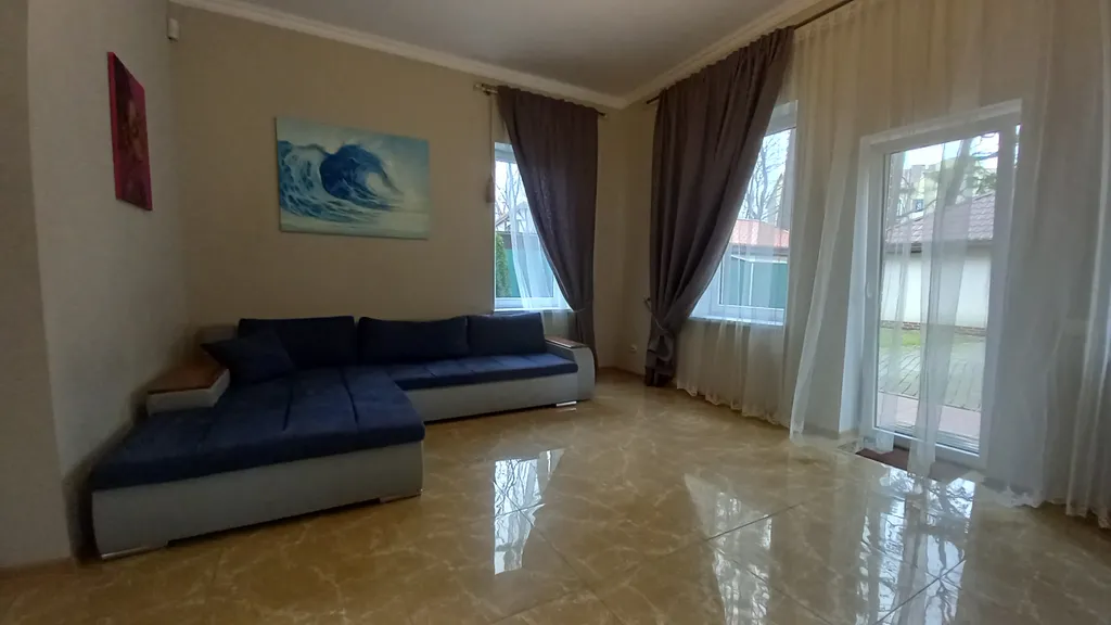 Шикарный дом рядом с парком