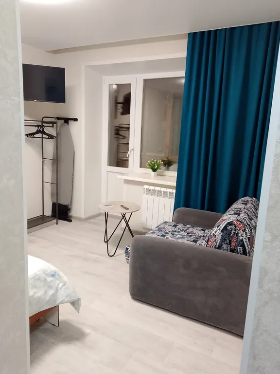 Чистая, уютная квартира в центре Мирного