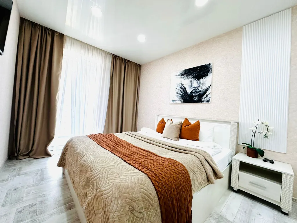 Квартира Уютная, двухкомнатная дизайнерская квартира у озера — Калининград