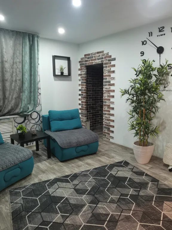 Евродвушка. Цирк, Молот