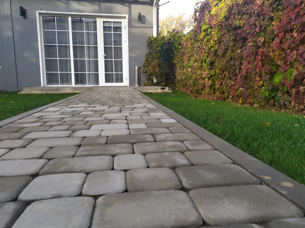 Уютная квартира  в самом центре города, напротив института НПИ